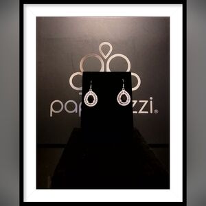 Paparazzi Jewelry Millionaire Debonair Earrings.